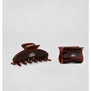 ALO yoga NIB effortless claw clip brown tortoise hair accessories active